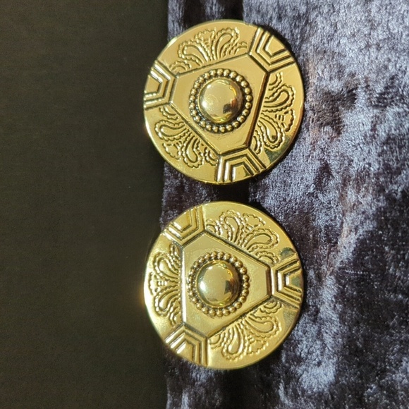 Unmarked Gold Tone Clip-On Earrings Vintage - Picture 1 of 4